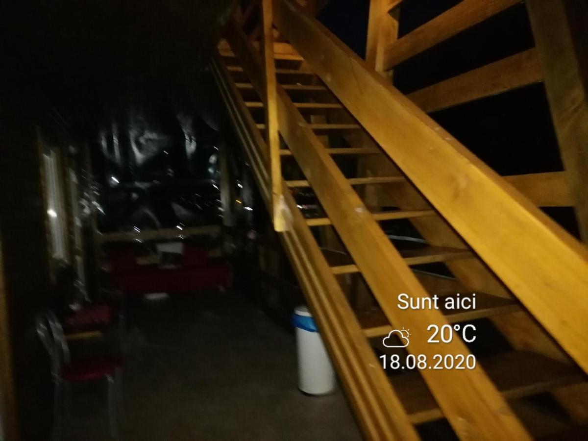 Pensiunea Izabel Lacu Rosu Esterno foto